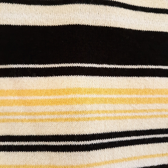 Sag Harbor Short Sleeve Sweater Size Small - Picture 6 of 6